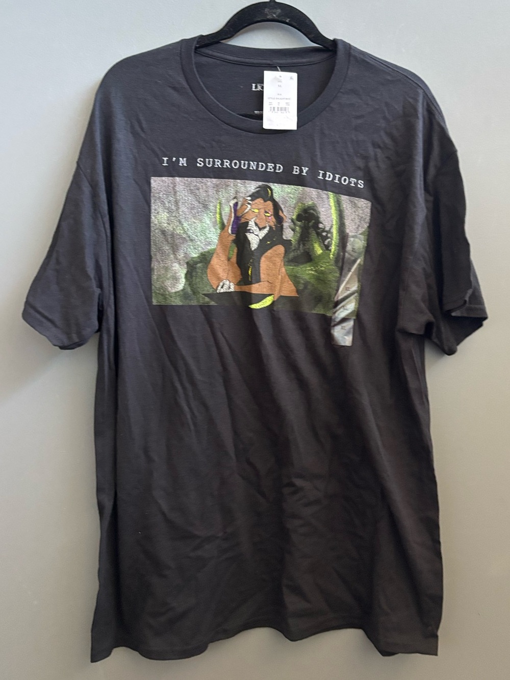 NWT Disney Men's Black Lion King Graphic Tee “Surrounded by Idiots”